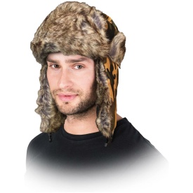 Czapka ocieplana uszanka w kolorze moro -CZOFOREST MO